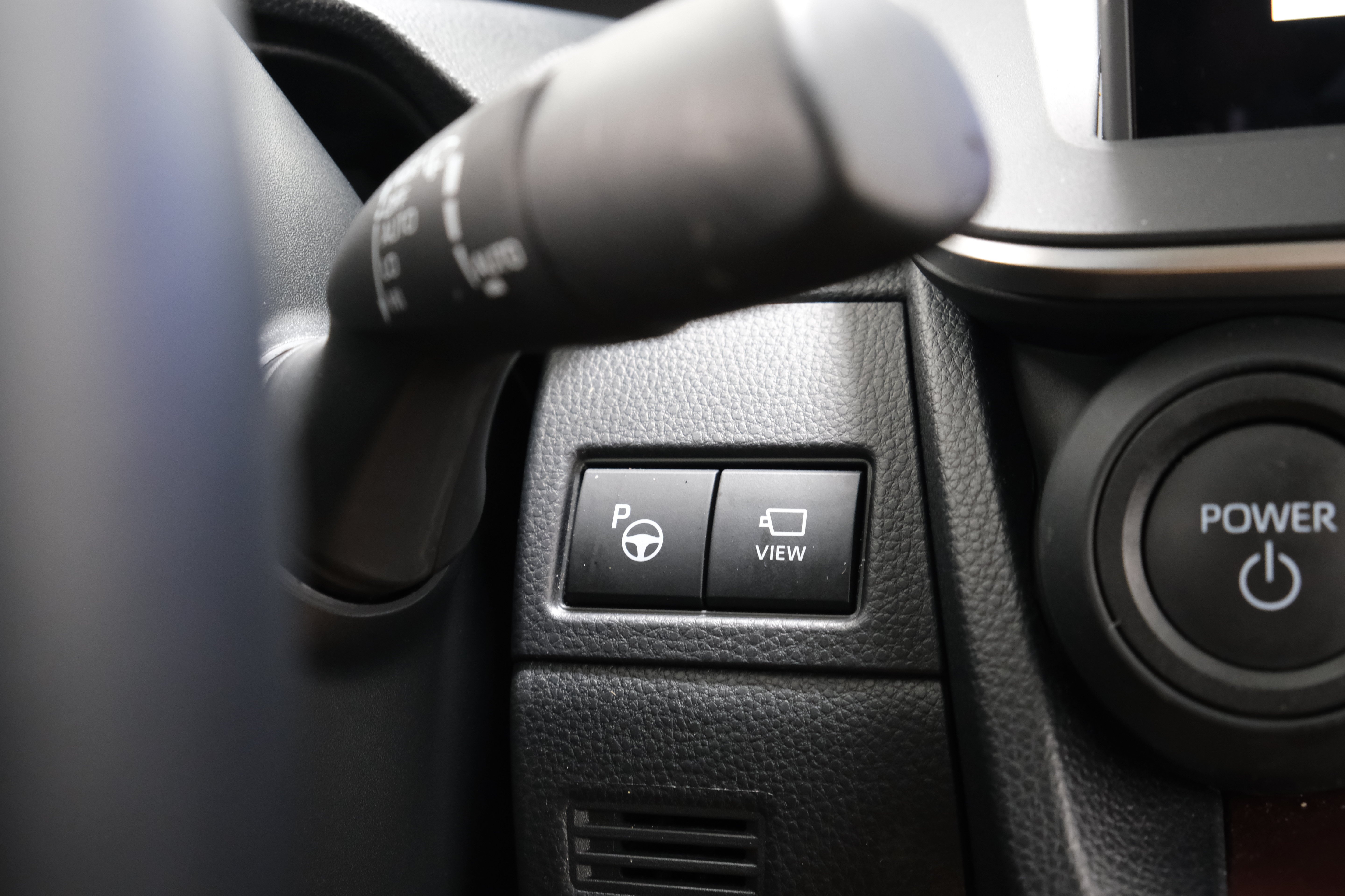 Certified Used 2025 Wind Chill Pearl Toyota XSE Premium image 18