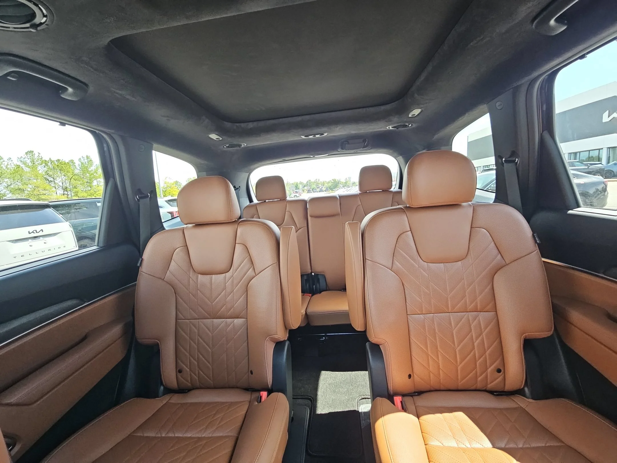 Used 2025 Panthera Metal Kia SX-Prestige X-Line image 13