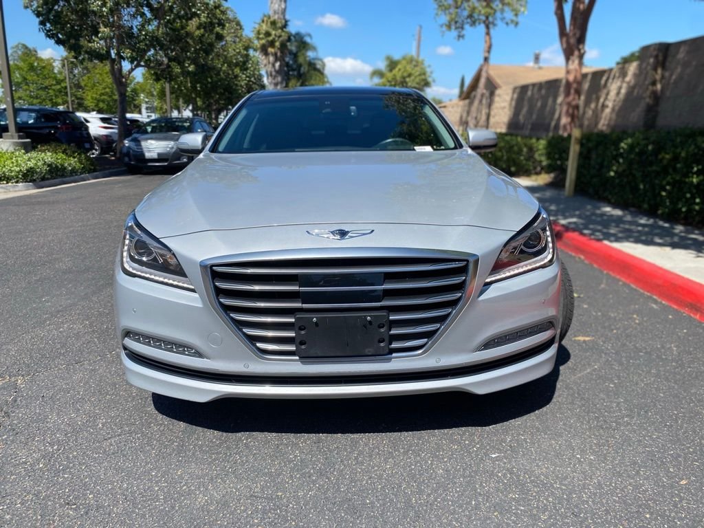 Used 2017 Silver Genesis 3.8 image 2