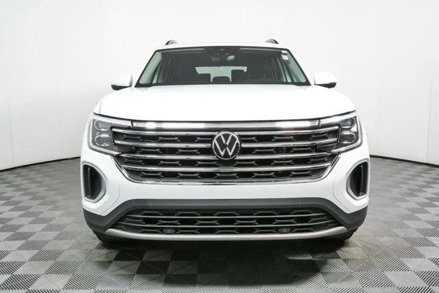 Certified Used 2024 Pure White Volkswagen 2.0T SE image 33