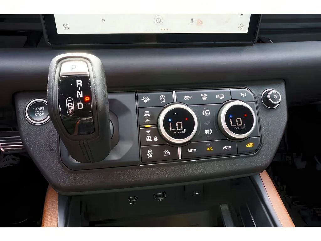 2021 Land Rover Defender X - Photo 26