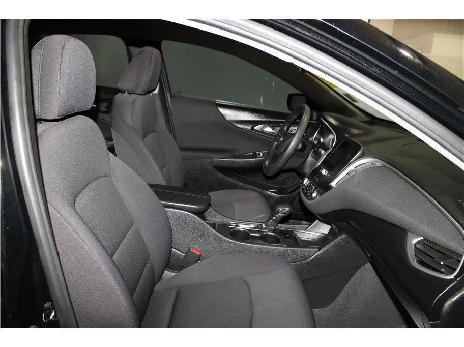 Used 2023 Mosaic Black Metallic Chevrolet LT image 23