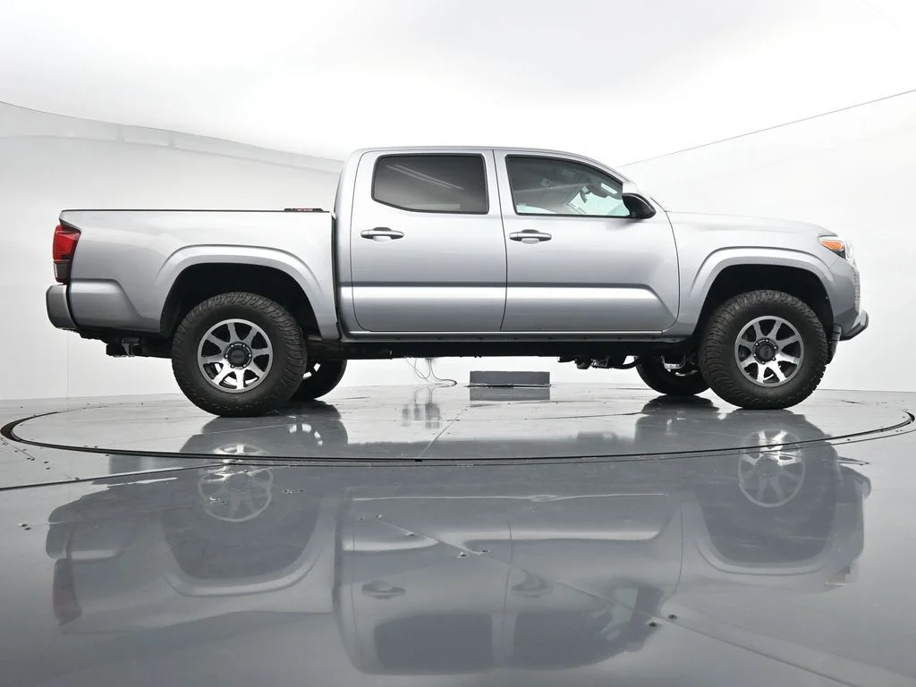 Used 2021 Silver Toyota SR image 32
