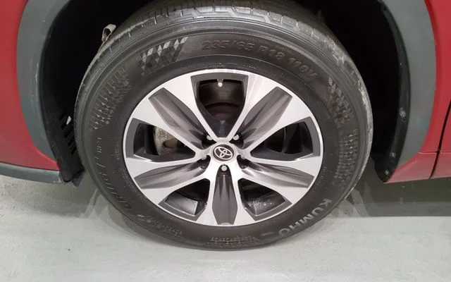 Used 2023 Red Toyota XLE image 28