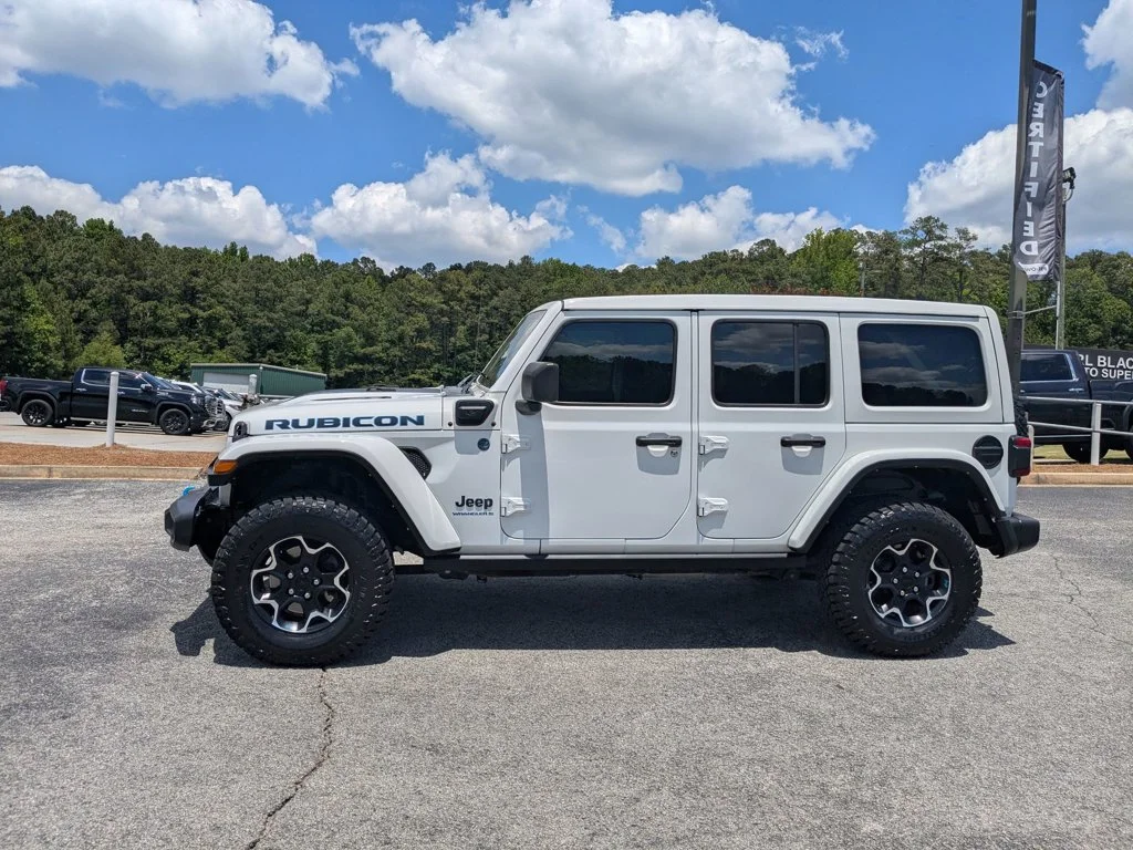 Used 2023 Bright White Clearcoat Jeep Rubicon image 8