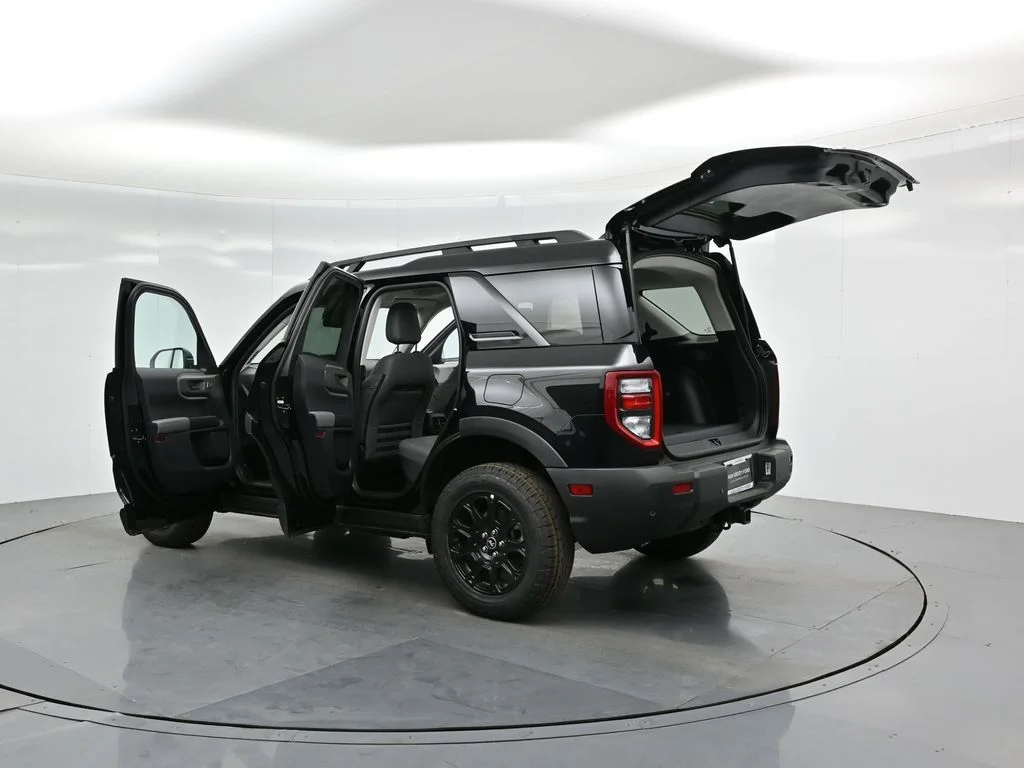 New 2025 Black Ford Badlands image 38