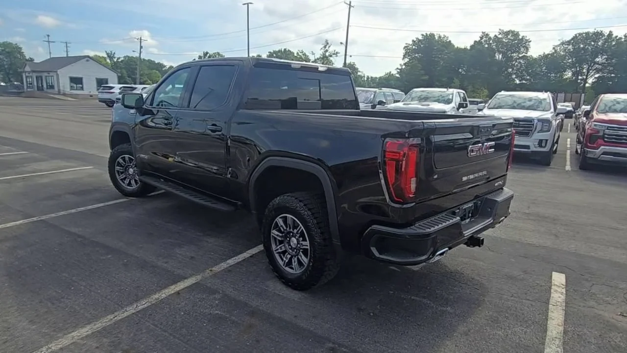 Used 2024 Onyx Black GMC AT4 image 7