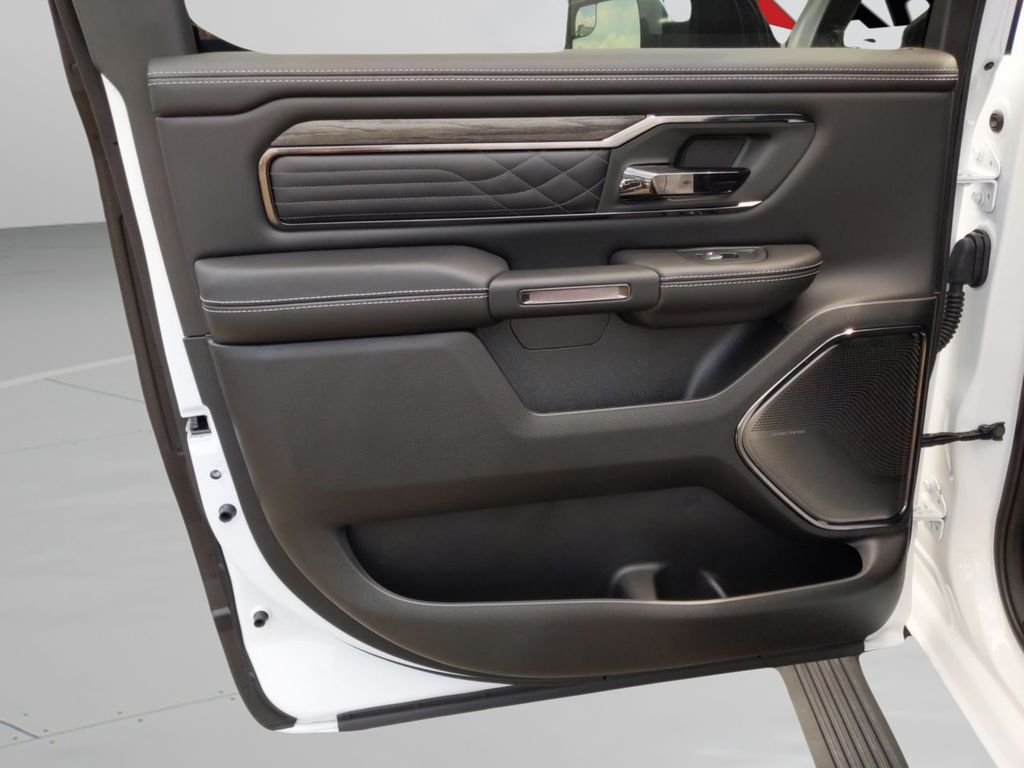 2026 RAM 1500 Limited - Photo 20