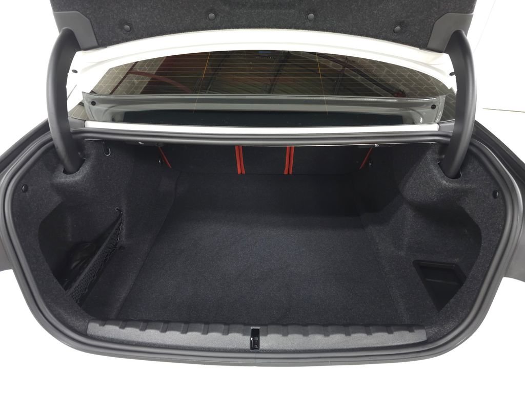 Used 2026 Alpine White BMW Competition image 8
