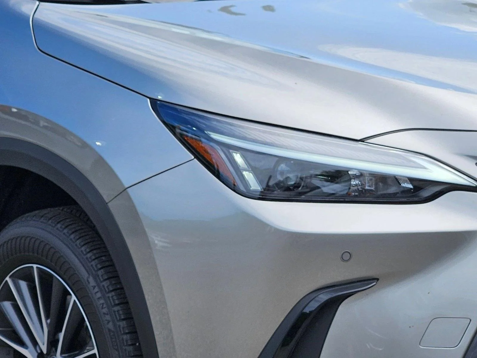 Used 2025 Atomic Silver Lexus NX 250 image 4