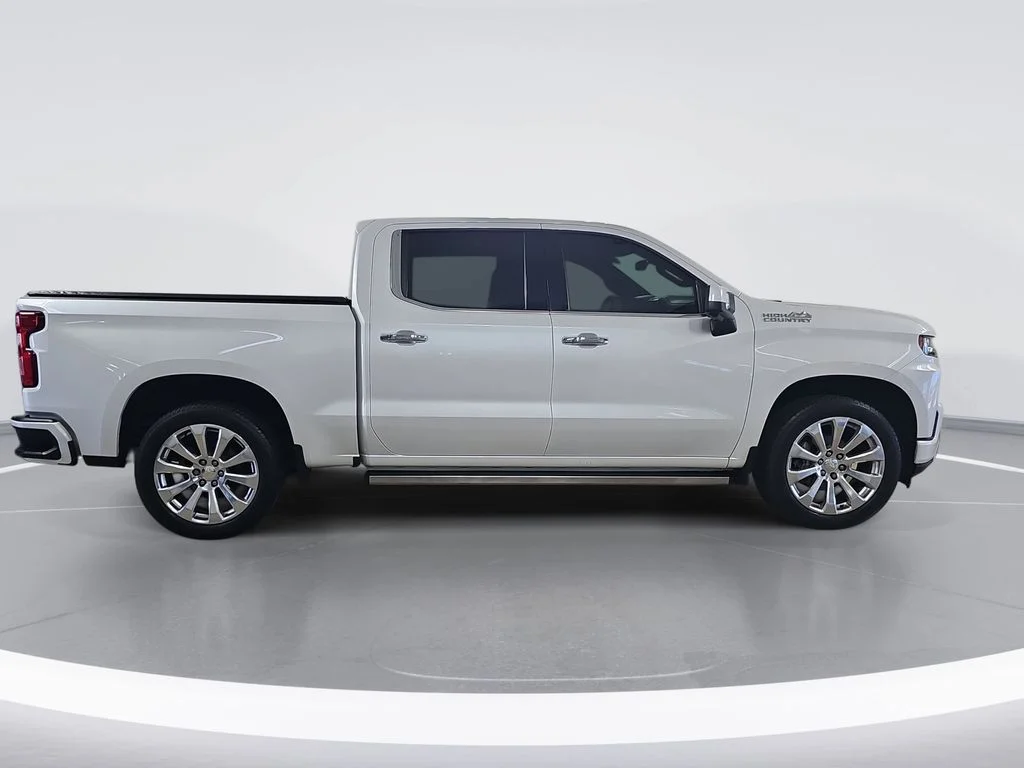 Used 2020 Beige Chevrolet High Country image 2