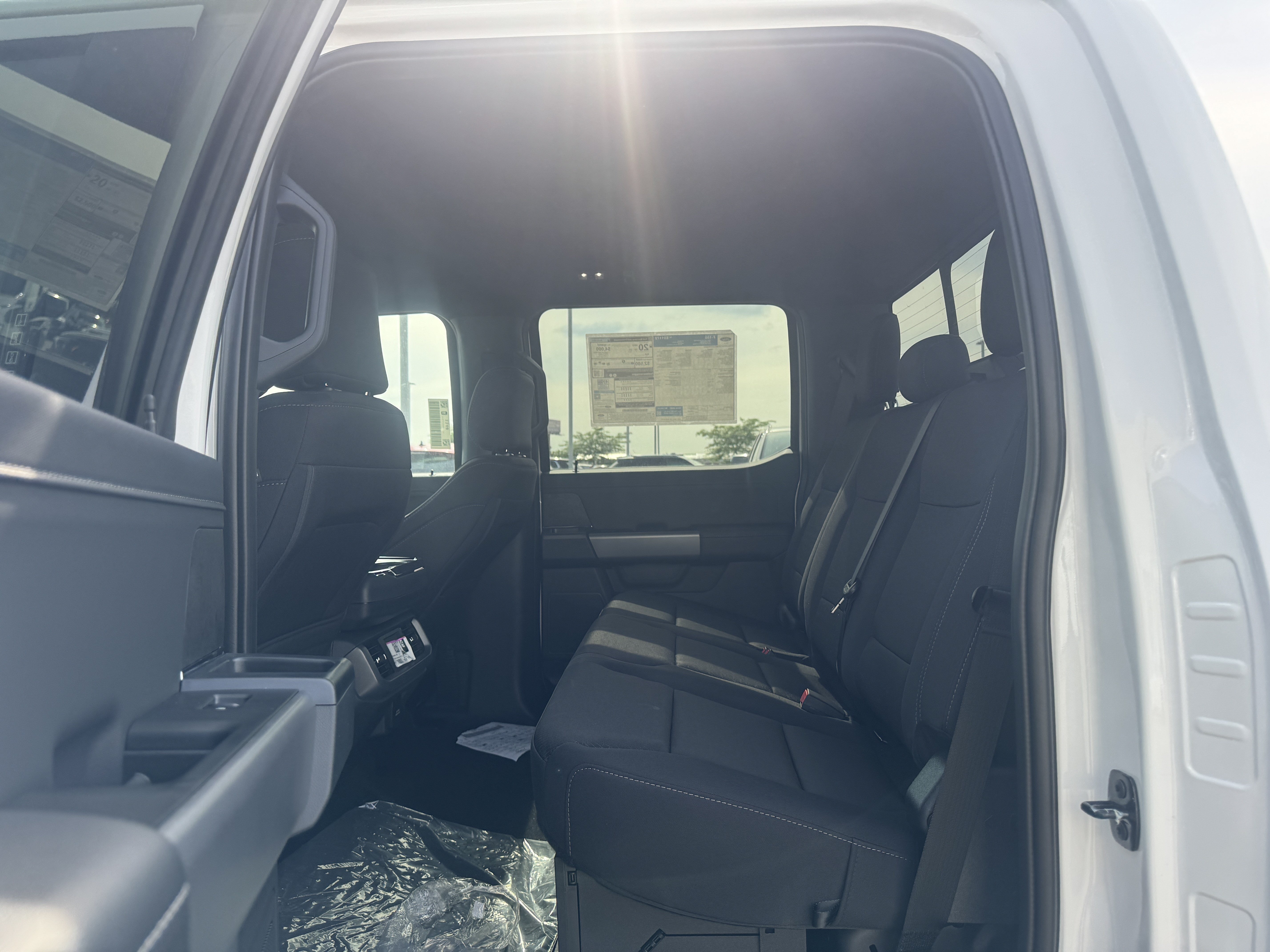 New 2026 Oxford White Ford XLT image 6