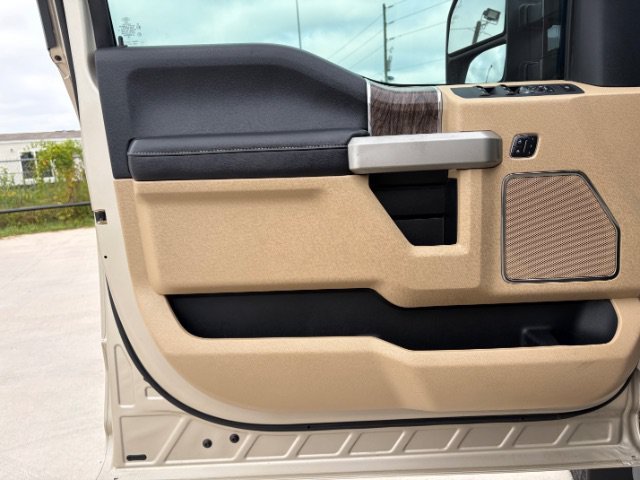 Used 2017 Tan Ford Lariat image 23