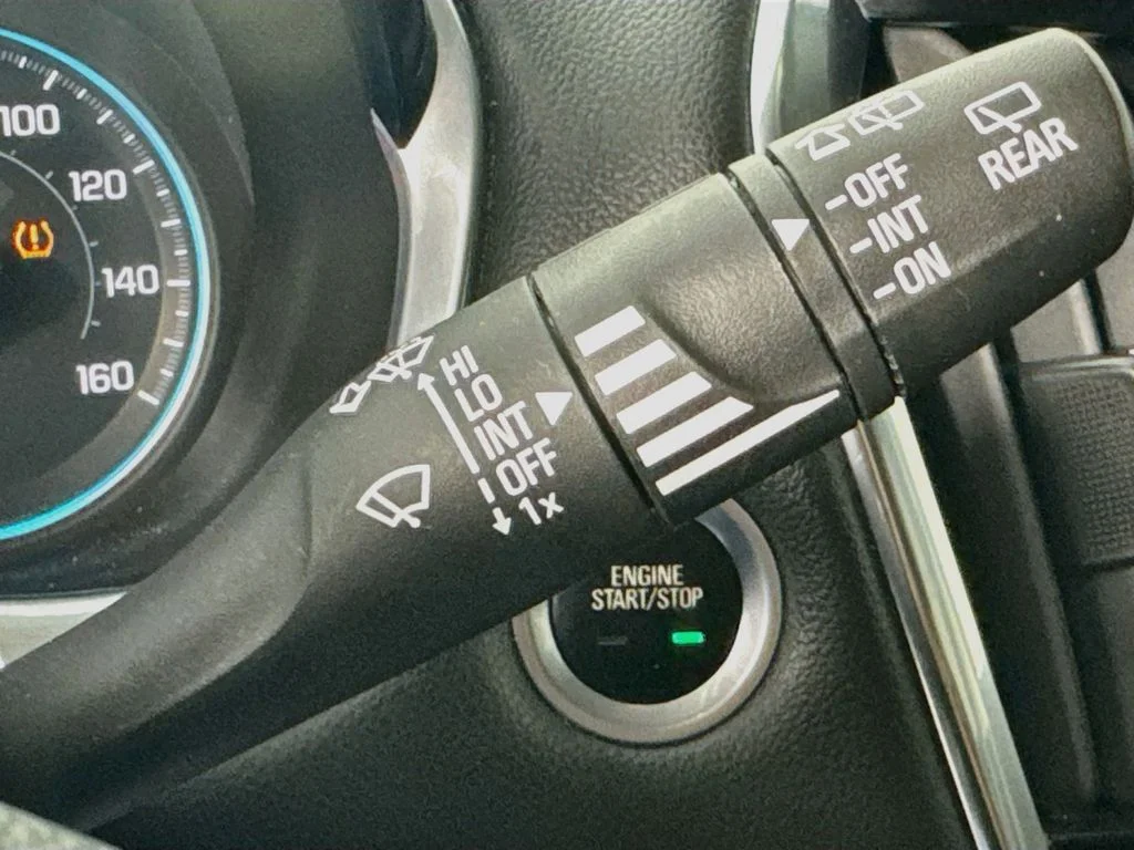 Used 2020 Summit White Chevrolet Premier image 14