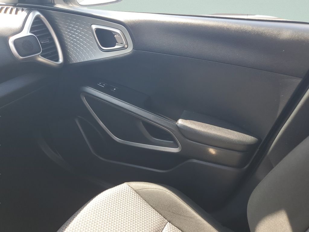 Used 2024 White Kia LX image 13