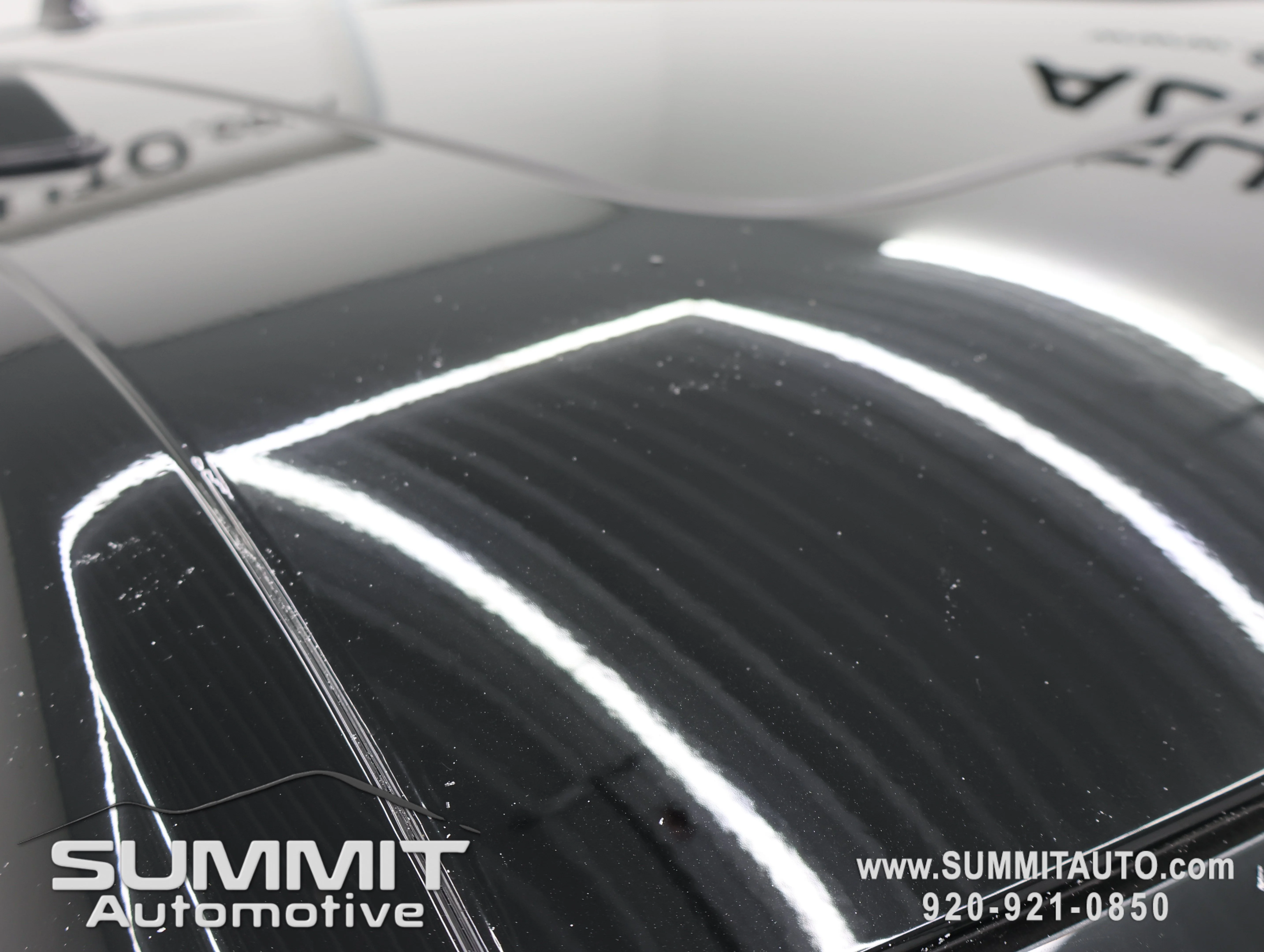 New 2026 Diamond Black Crystal Pearl-Coat Exterior Paint Jeep Summit image 4