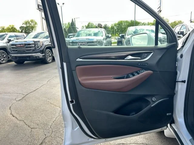 Used 2020 White Frost Tricoat Buick Avenir image 29