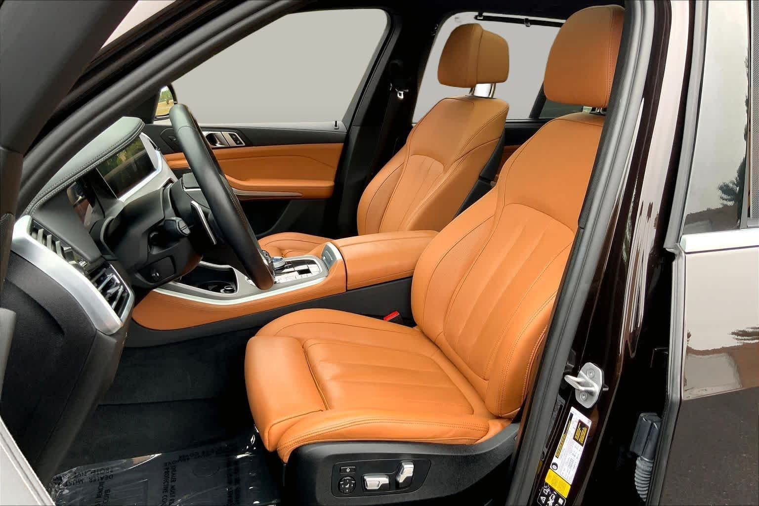 Used 2022 Sparkling Brown Metallic BMW xDrive40i image 7
