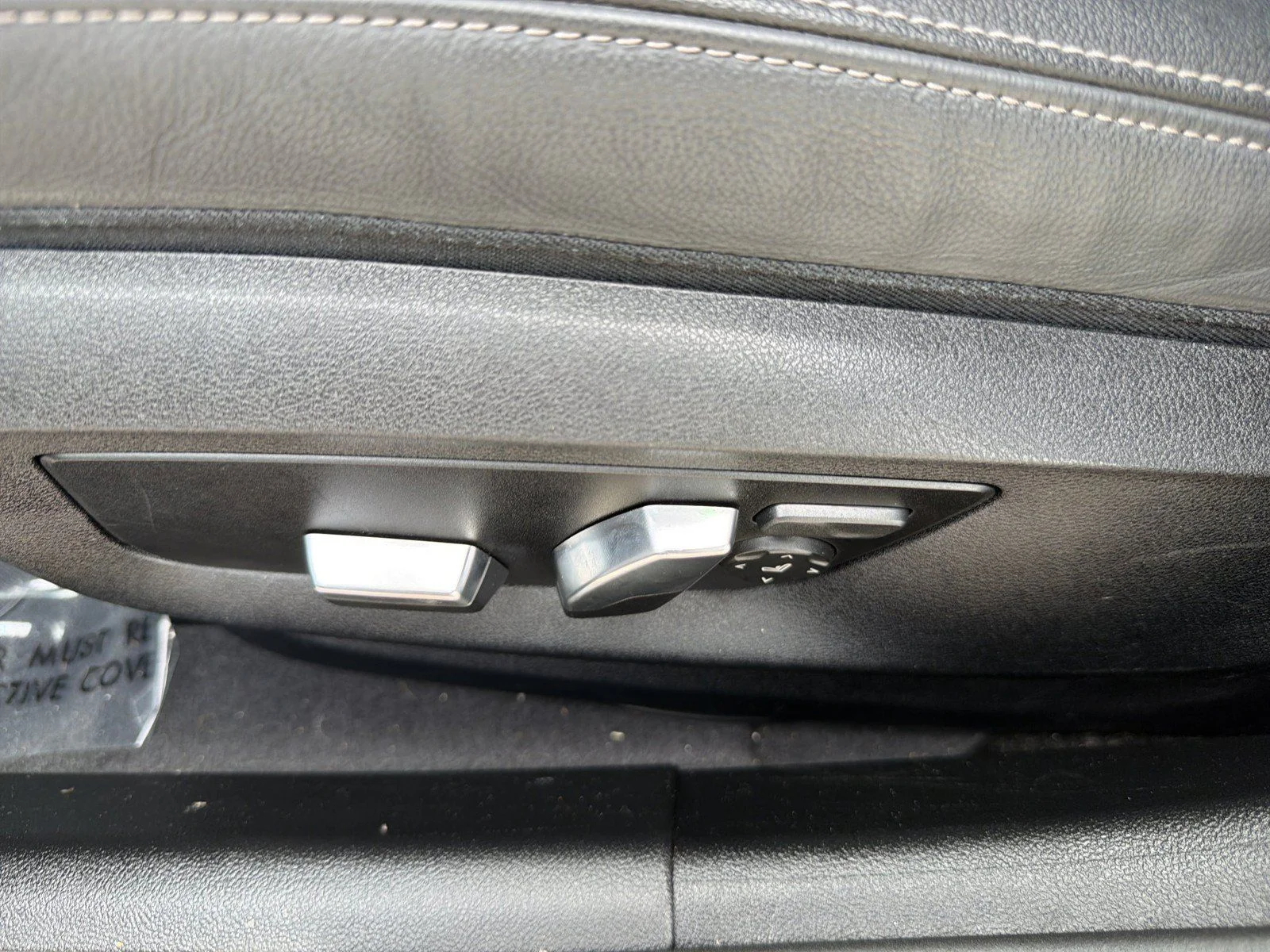 Used 2023 Skyscraper Grey Metallic BMW 540i image 24