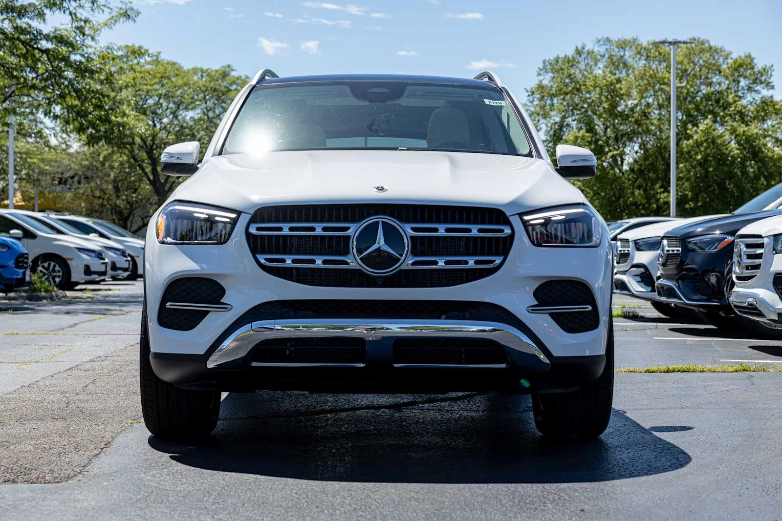 New 2026 Polar White Mercedes-Benz GLE 350 image 2