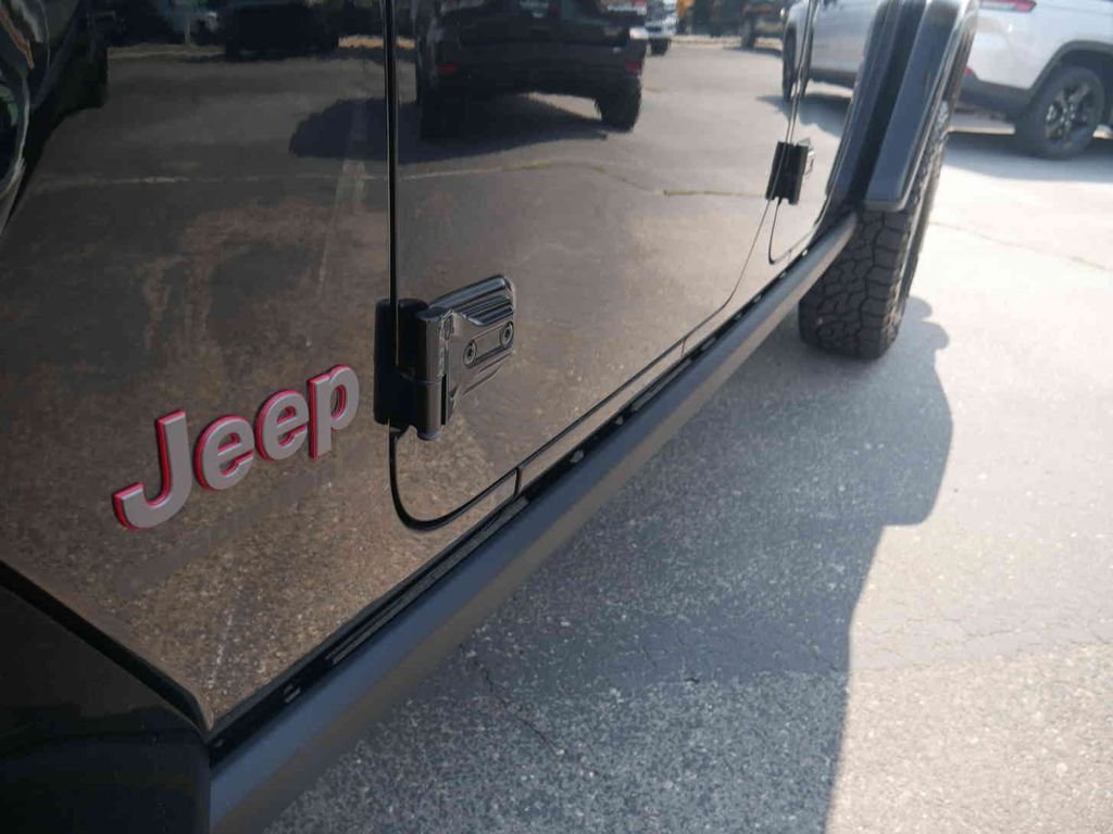 Certified Used 2023 Black Jeep Rubicon image 16