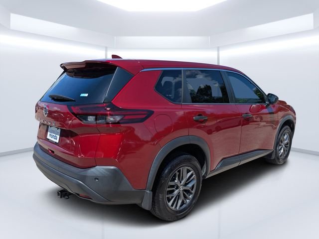 Used 2021 Red Nissan S image 3