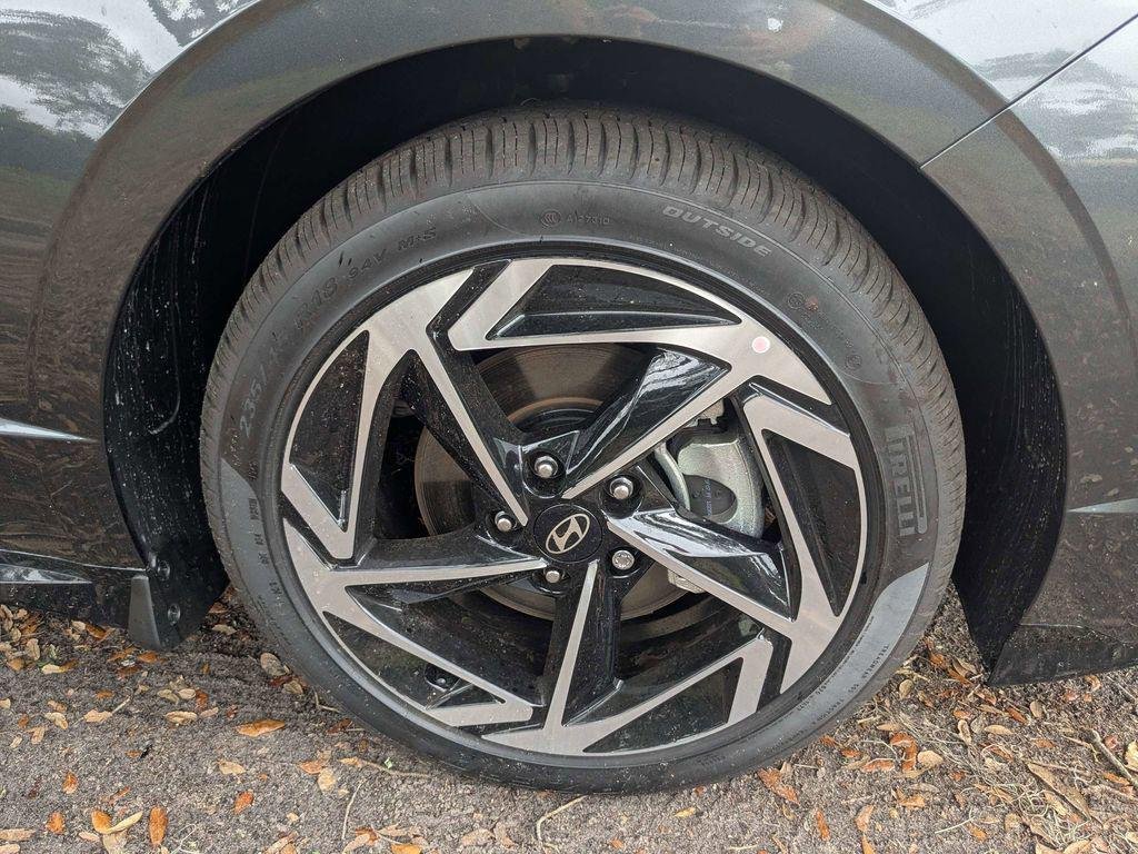 New 2026 Gray Hyundai SEL Sport image 10