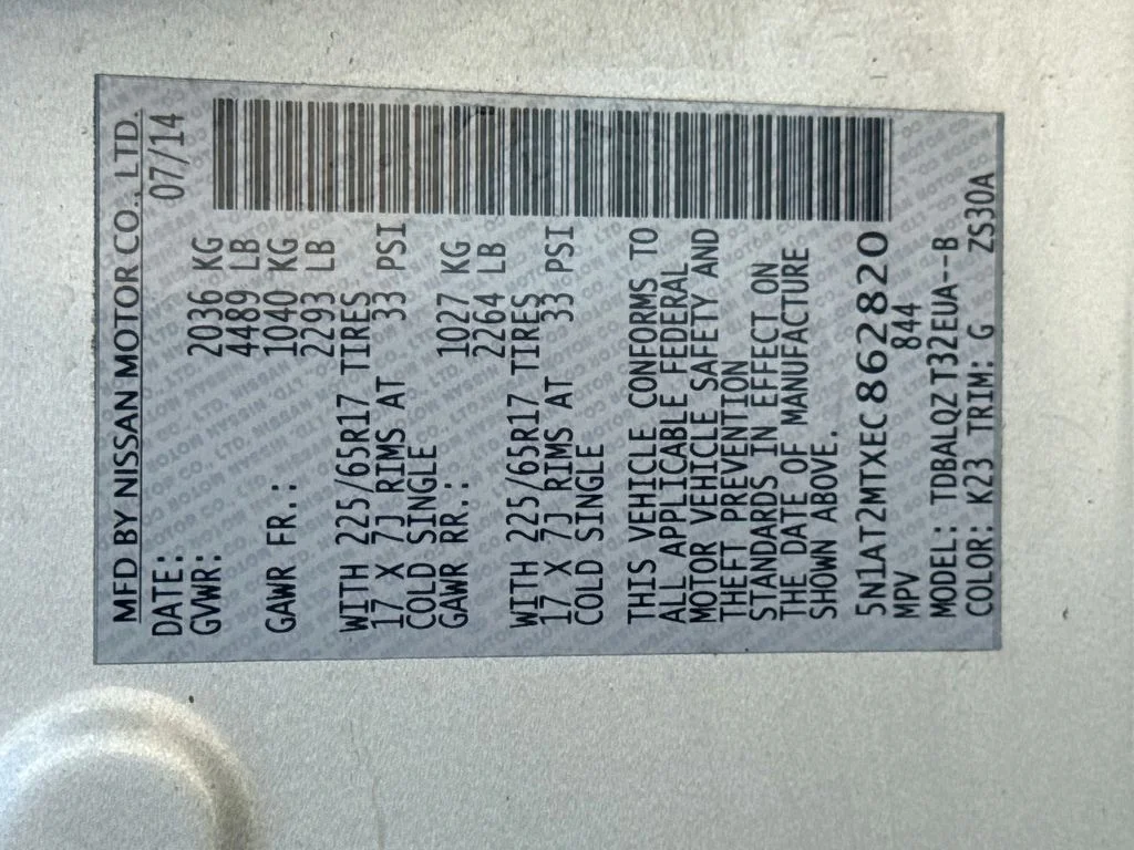 Used 2014 Silver Nissan SV image 39