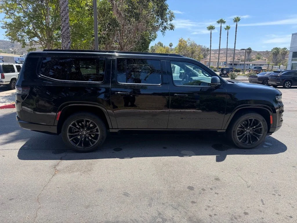 Used 2024 Black Jeep Series II image 17
