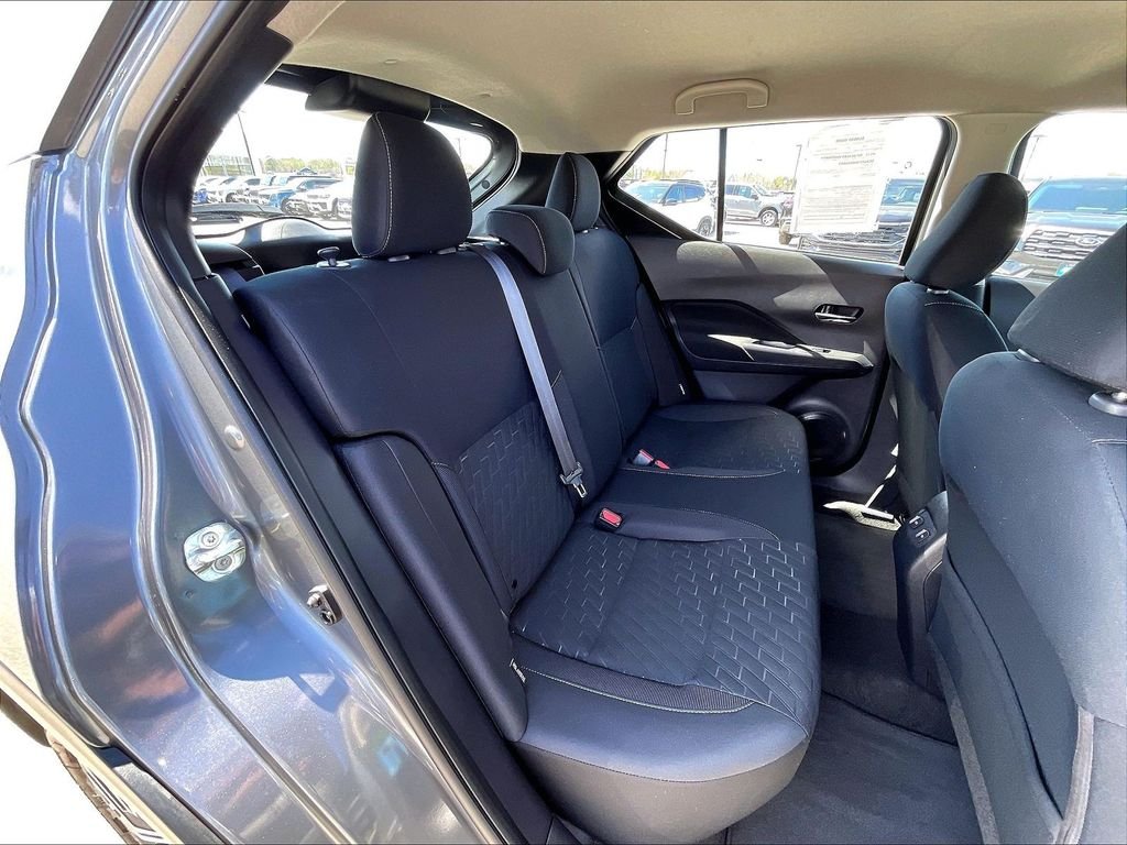 Used 2024 Gray Nissan SV image 15