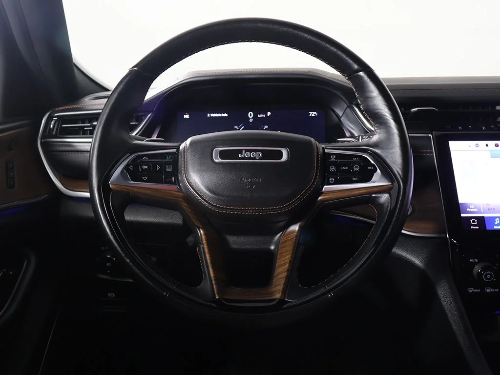 Used 2023 Black Jeep Summit image 40