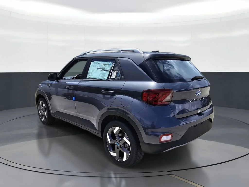 New 2026 Gray Hyundai SEL image 4