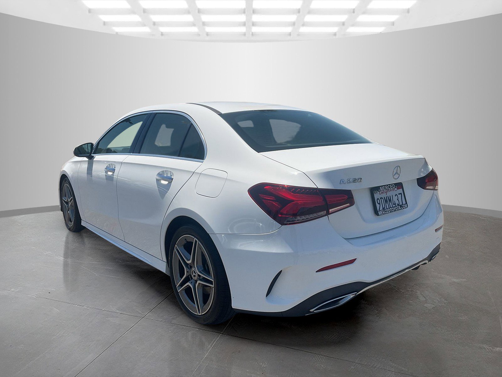 Used 2022 Polar White Mercedes-Benz A 220 image 3