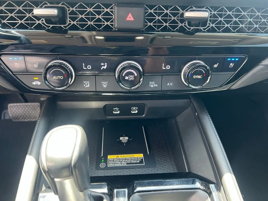 Used 2023  Honda Touring image 15