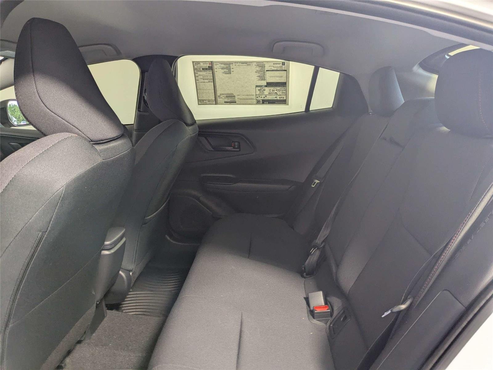 2026 Toyota Prius Plug-in Hybrid SE - Photo 24