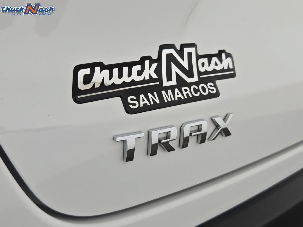 2025 Chevrolet Trax LT - Photo 35