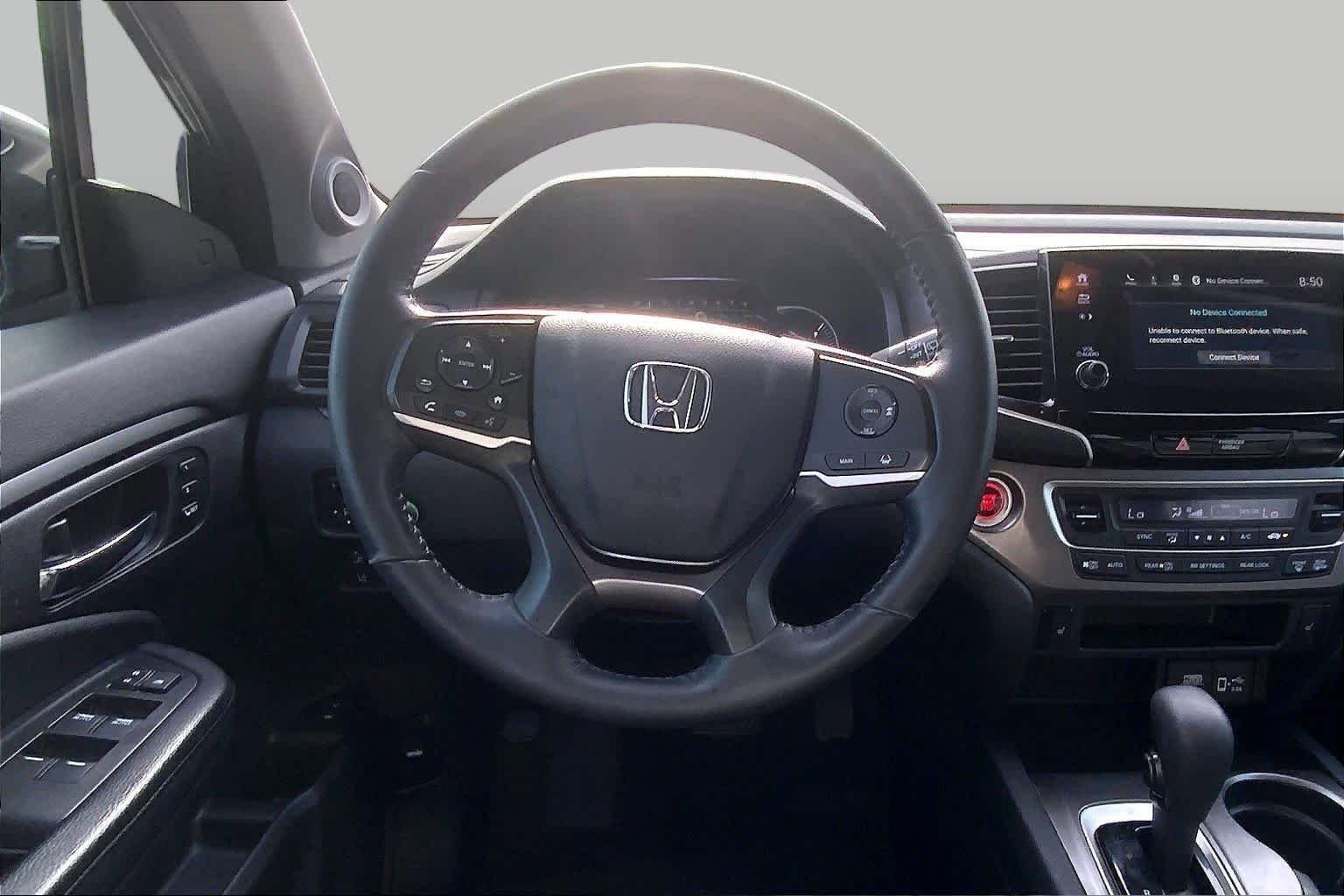 Used 2020 Crystal Black Pearl Honda EX-L image 6