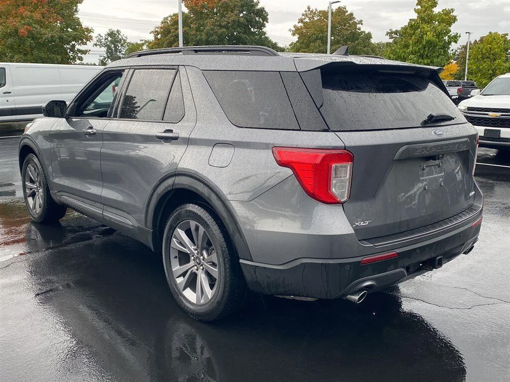 Used 2022 Carbonized Gray Ford XLT image 9