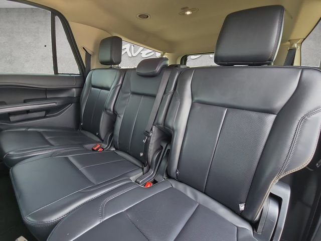 Used 2024 Black Ford XLT image 22