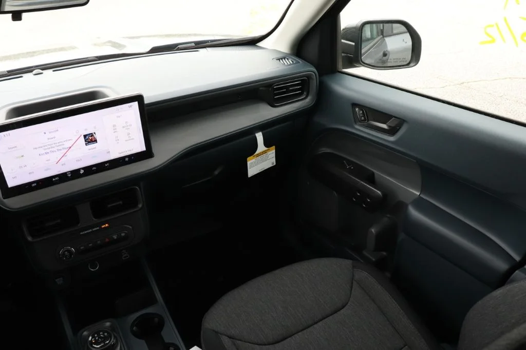 New 2026 Carbonized Gray Metallic Ford XLT image 13
