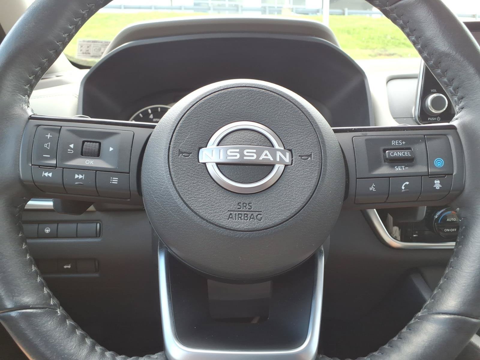 Used 2022 Caspian Blue Metallic Nissan SV image 31