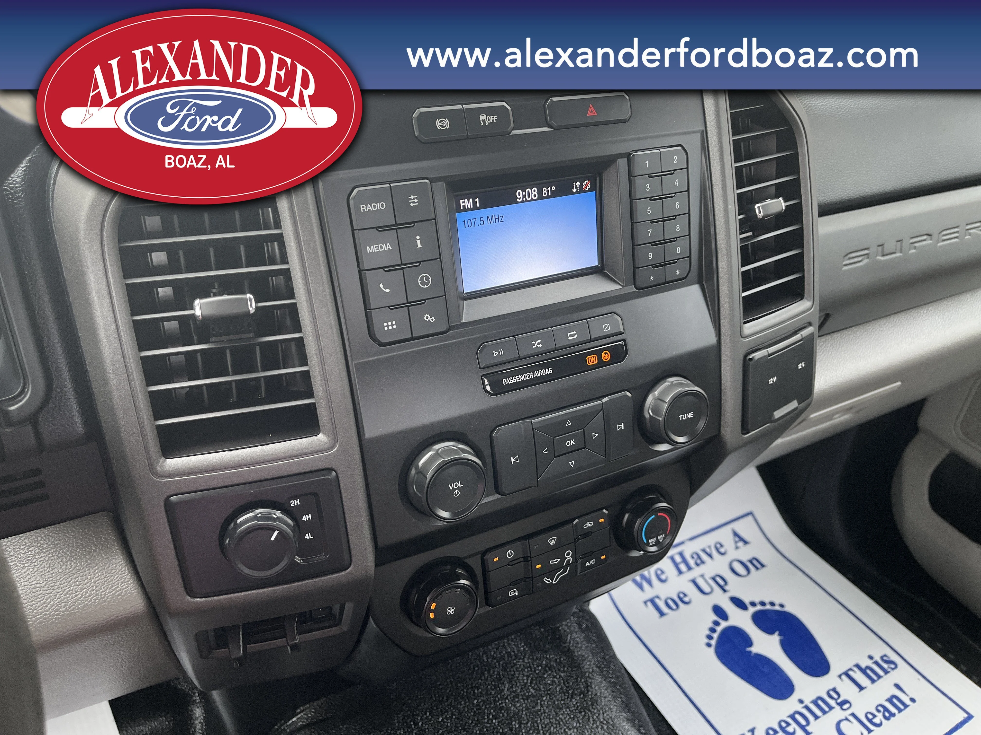 Used 2021 Oxford White Ford XL image 18