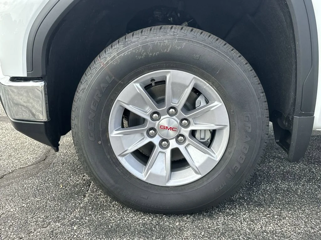 2025 GMC Sierra 1500 Pro - Photo 10