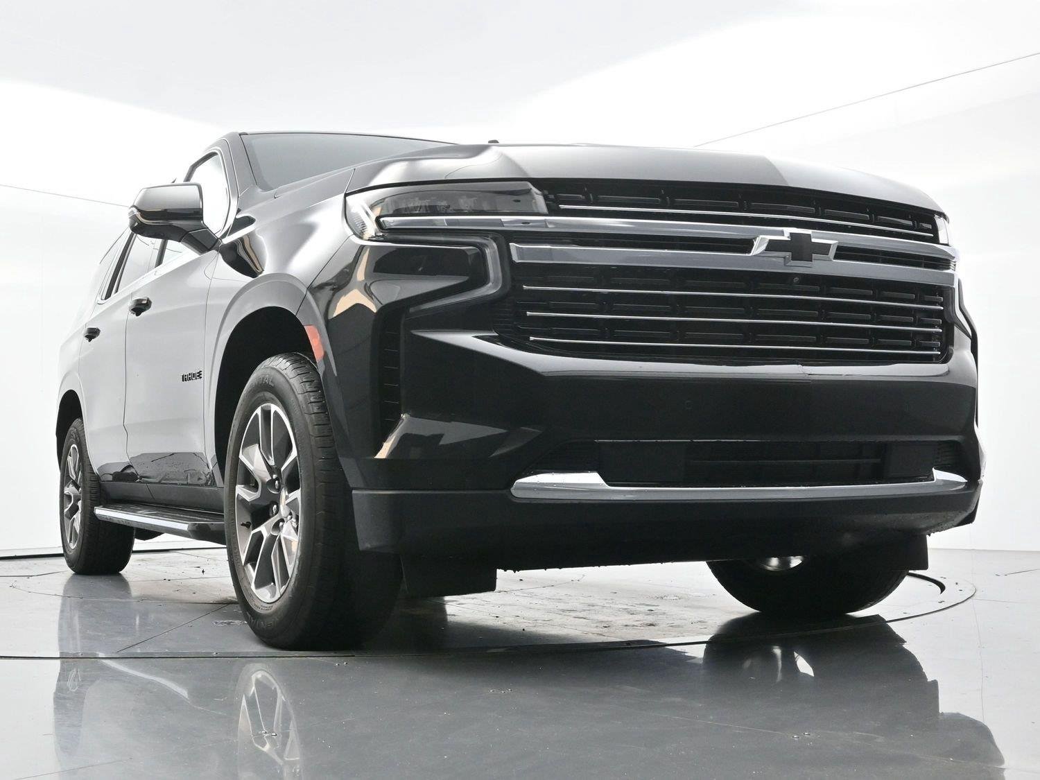 Used 2023 BLACK Chevrolet LT image 56