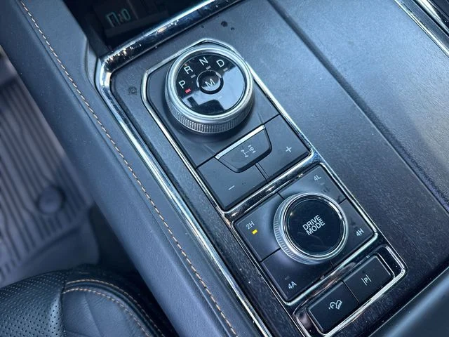 Used 2023 White Ford Platinum image 21