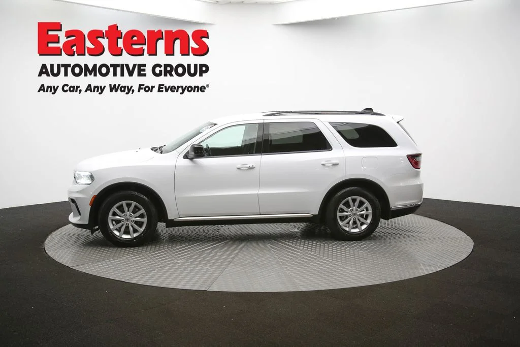 Used 2024 White Dodge SXT image 57