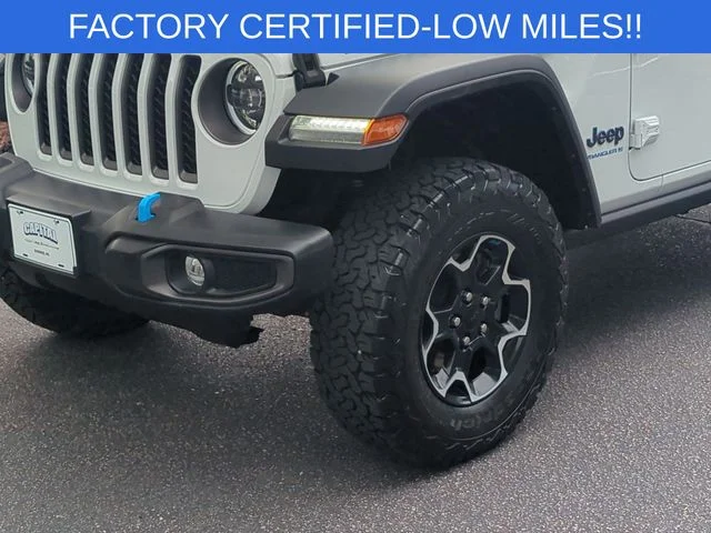 Used 2023 White Jeep Rubicon 4xe image 9