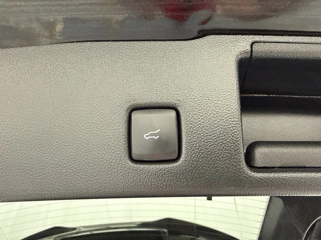 Used 2023 Black Metallic Ford ST-Line image 10