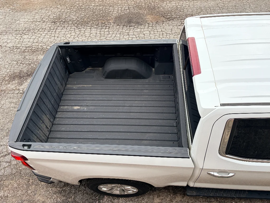 Used 2023 Summit White Chevrolet LTZ image 28