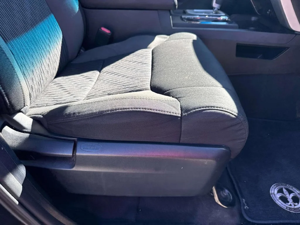 Used 2015 Gray Toyota SR5 image 27